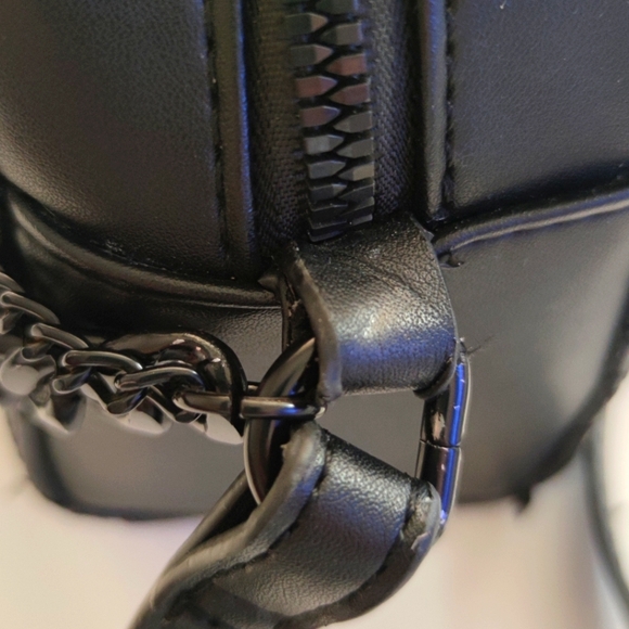 Betsey Johnson Heart Quilted Crossbody - Picture 5 of 9